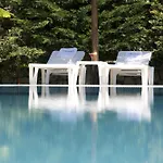 Lägenhetshotell Elia 4*