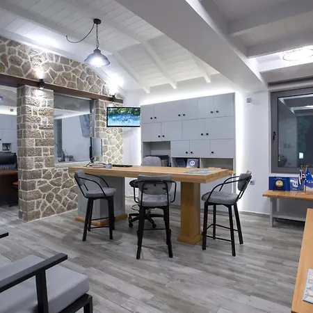 Elia Aparthotel Frinion