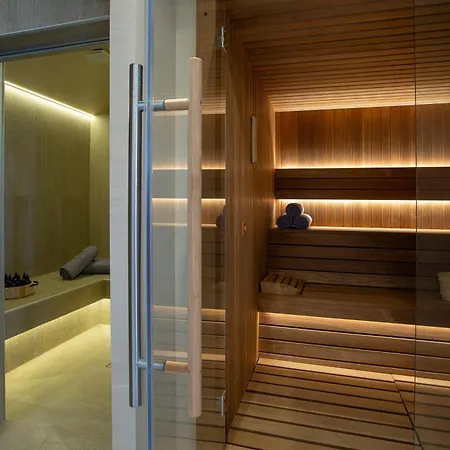 Elia Aparthotel 4*
