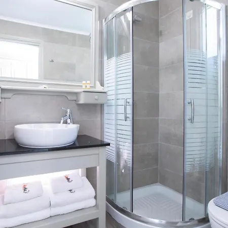 Elia Aparthotel 4*