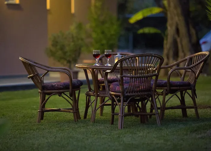 Ξενοδοχείο με διαμερίσματα Elia Φρύνι