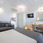 Apart-hotel Elia 4*