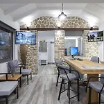 Apart-hotel Elia Frínion