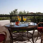Elia Apart-hotel Frínion