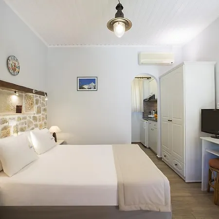 Elia Aparthotel 3*