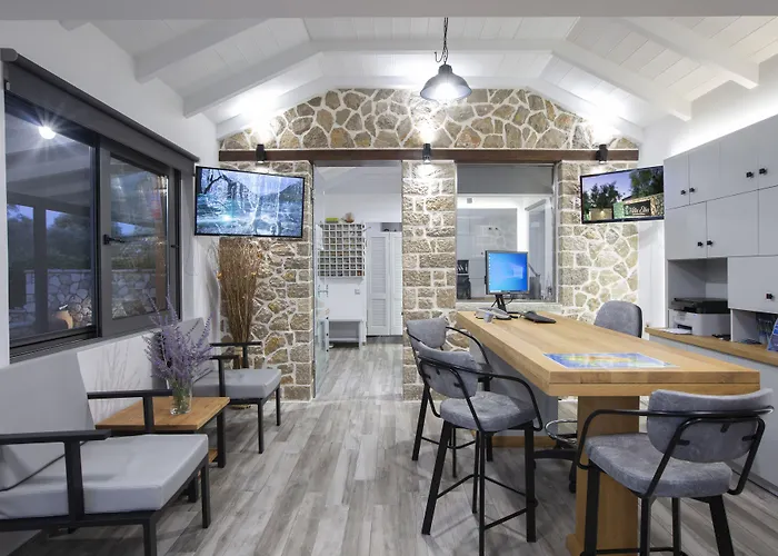 Aparthotel Elia Frínion